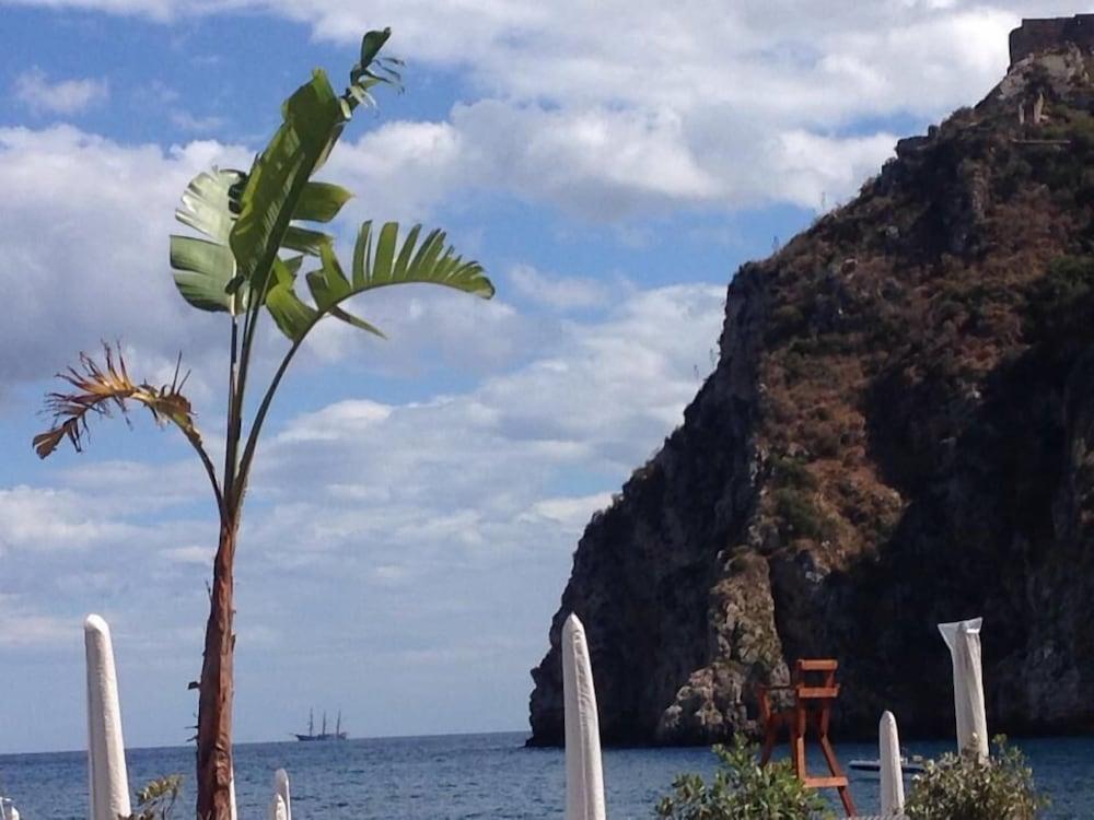 Elihotel Sant'Alessio Siculo Ngoại thất bức ảnh