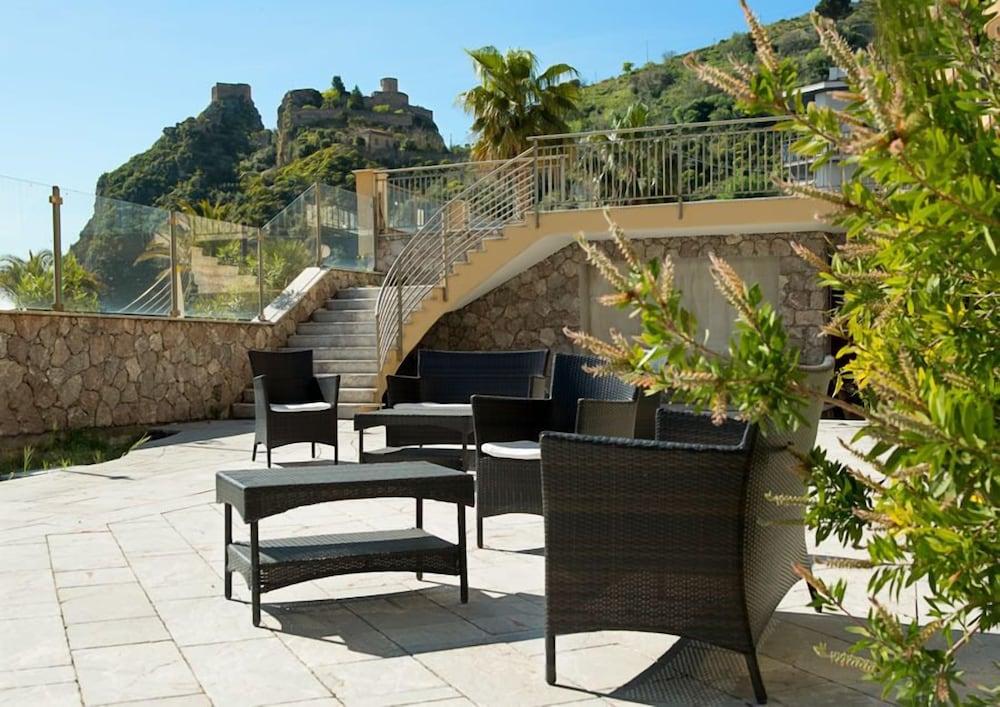 Elihotel Sant'Alessio Siculo Ngoại thất bức ảnh