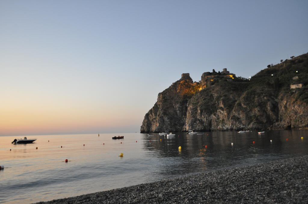 Elihotel Sant'Alessio Siculo Ngoại thất bức ảnh