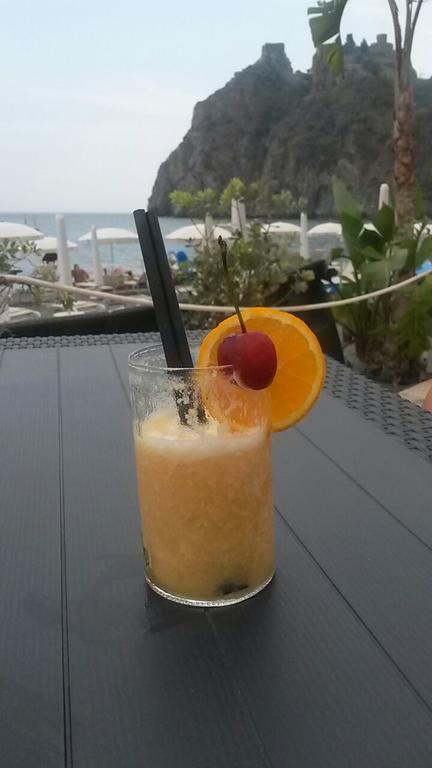 Elihotel Sant'Alessio Siculo Ngoại thất bức ảnh