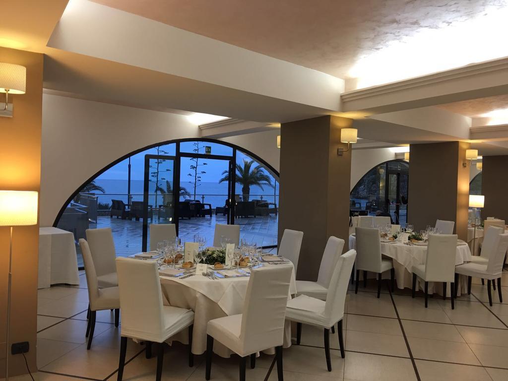 Elihotel Sant'Alessio Siculo Ngoại thất bức ảnh